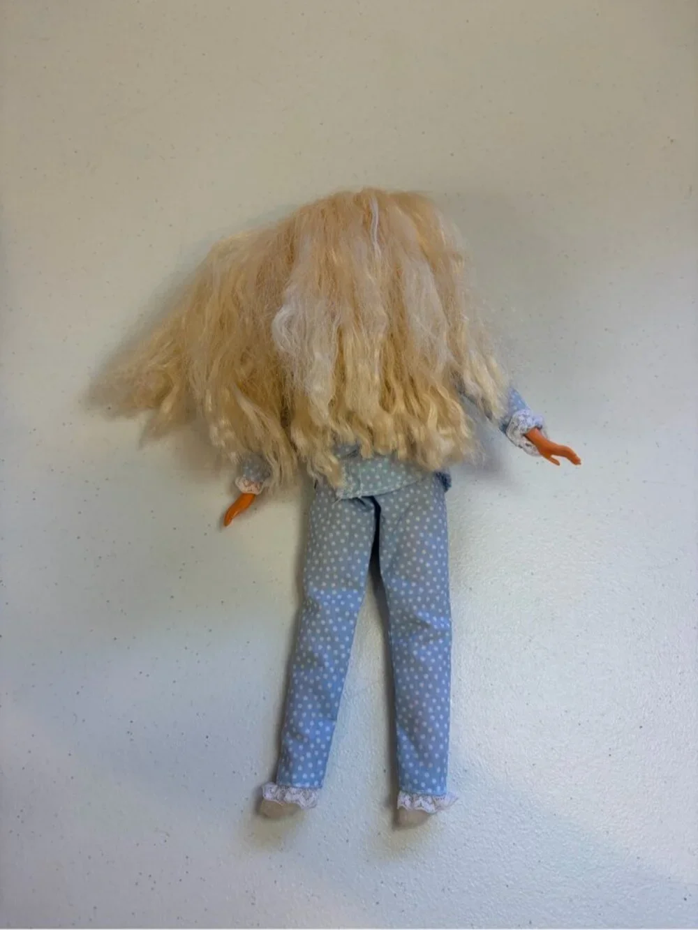 Vintage 1994 Slumber Party Barbie Soft Body Eyes Close Toy Doll